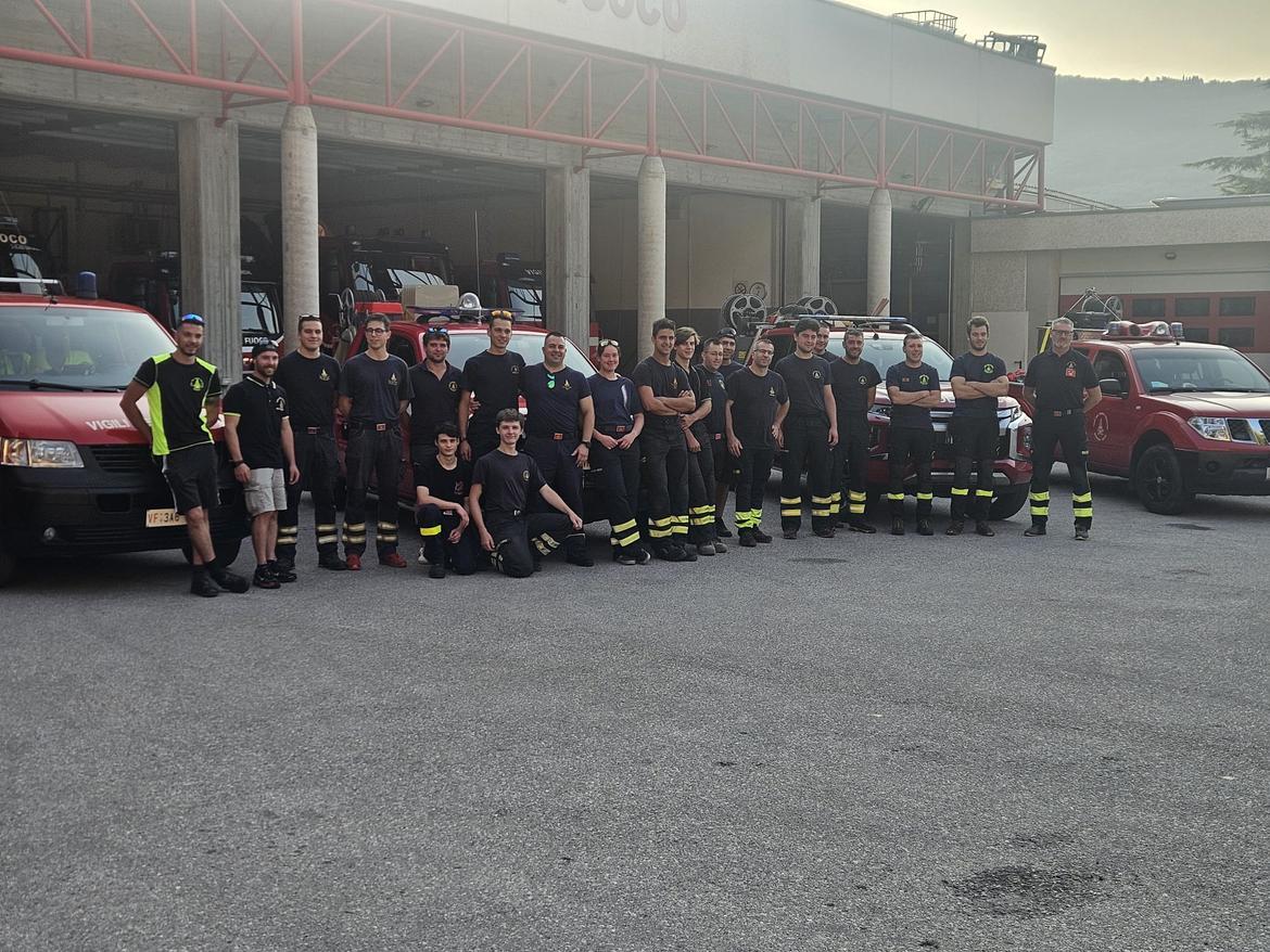 vigili fuoco riva spegnimento vesuvio
