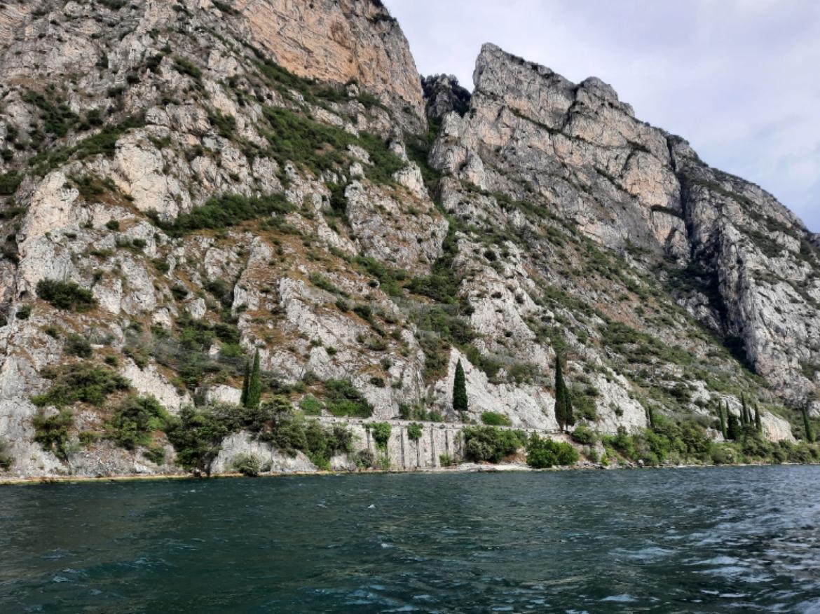 Ciclovia-del-Garda-Foto-versante-2