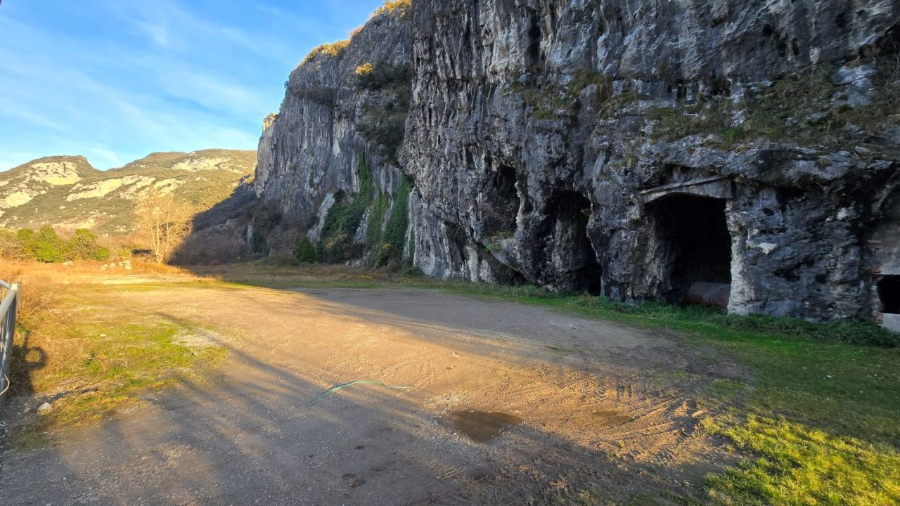 ARCO LOC PATONE PREVISTO CENTRO RACCOLTA RIFIUTI (6) W