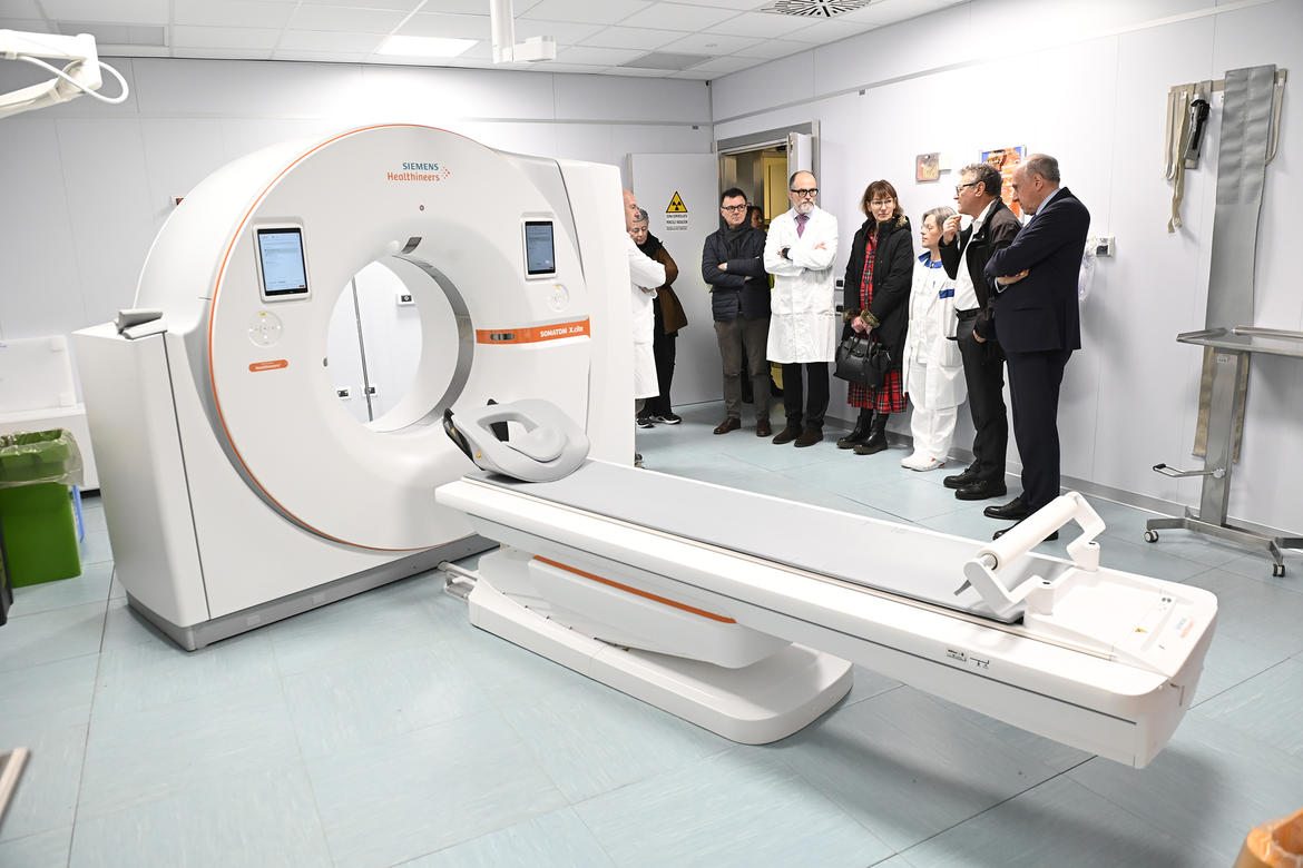 OSPEDALE DI ARCO VISITA ASSESSORE TONINA E NUOVE ATTREZZATURE