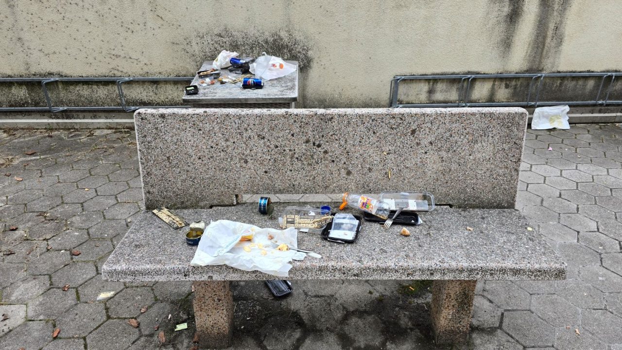 SPORCIZIA VIA GALAS ARCO (3)