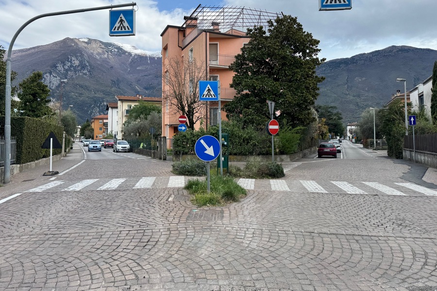 ARCO DOSSO RALLENTATORE isola nas-frumento