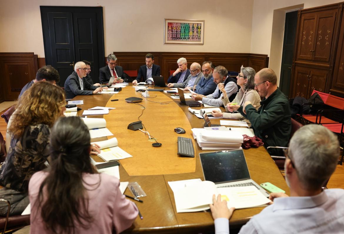 Incontro-dell-assessore-Simone-Marchiori-con-il-Comitato-per-le-condizione-abitativa-case-popolari_imagefullwide