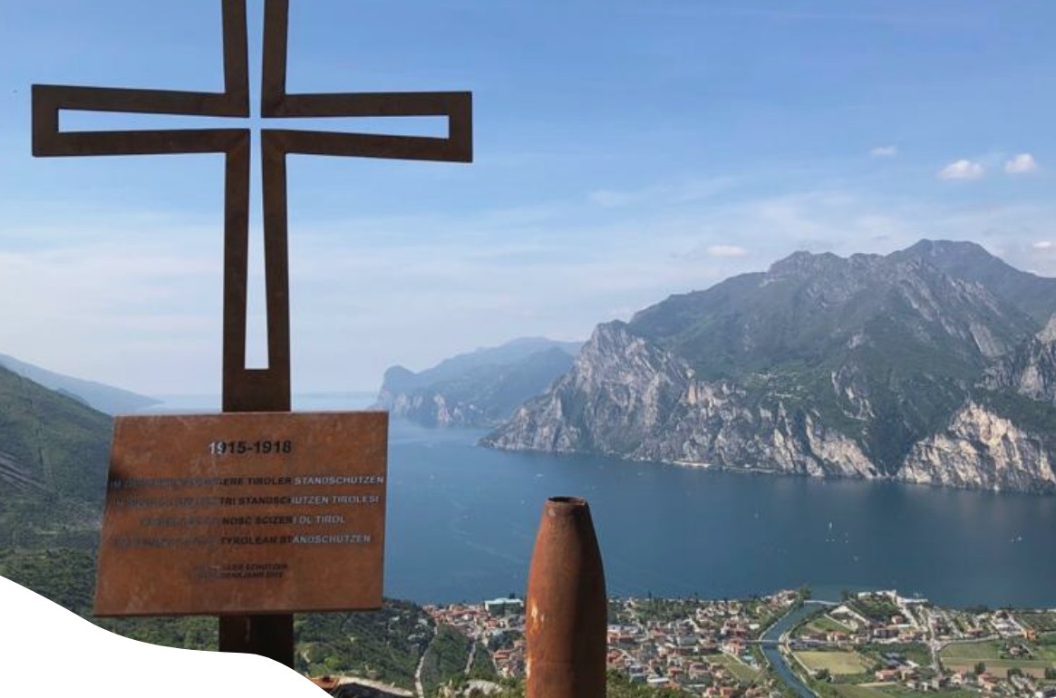 Locandina - Zaini di pietra e destini di ferro 09-04-2026 w