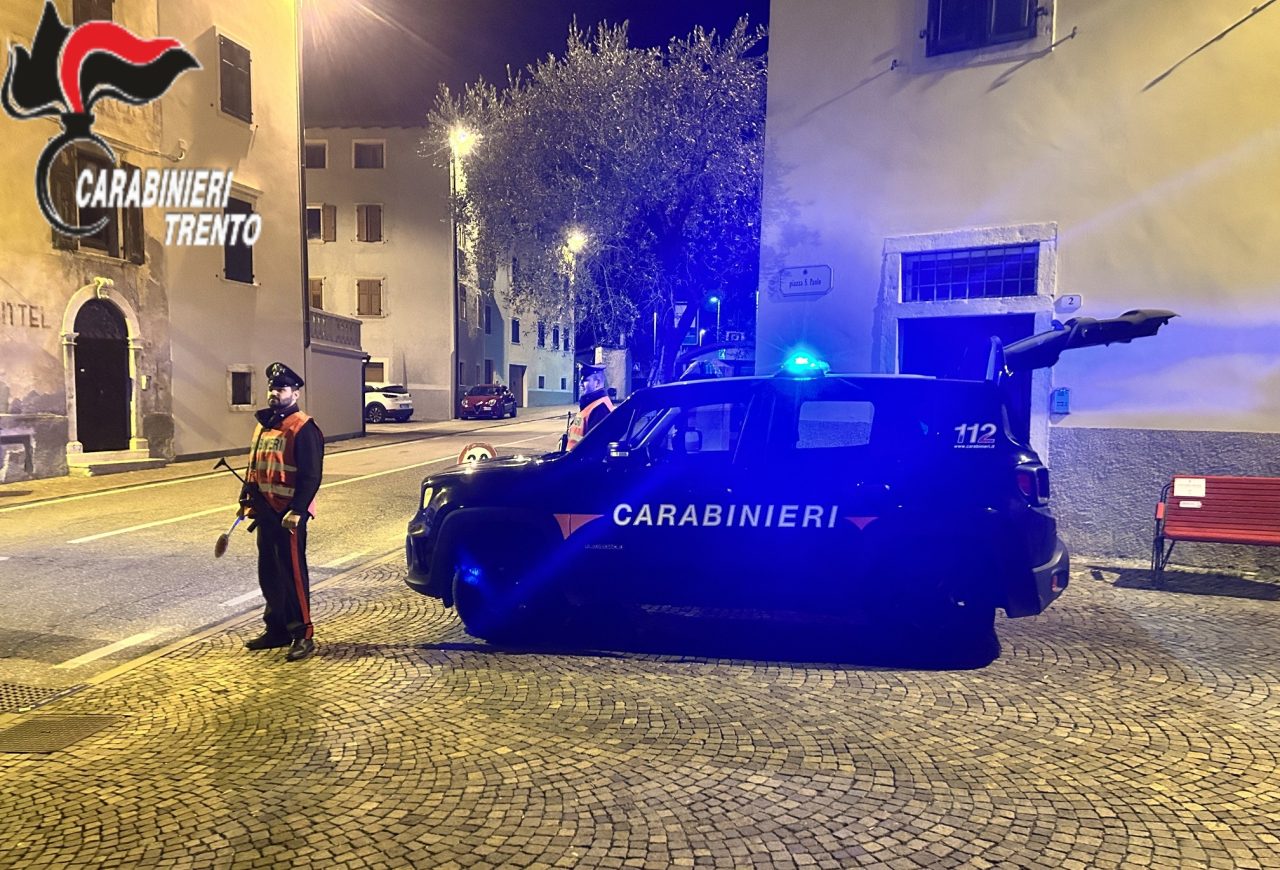 CARABINIERI CONTROLLO STRADA MOVIDA (2)