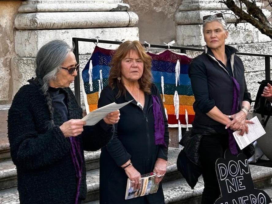 donne in nero 28 marzo 2026 arco 04