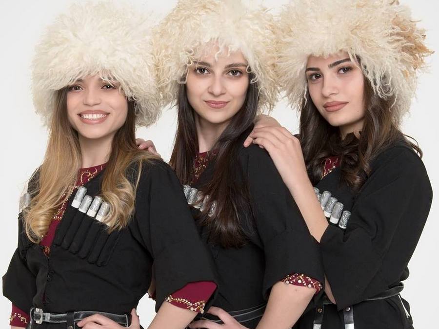 trio mandilli