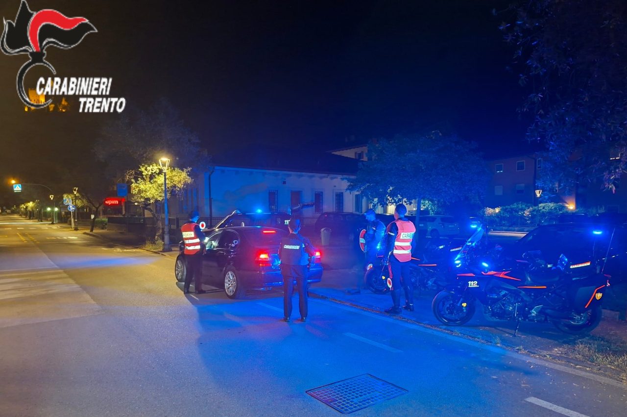CARABINIERI-CONTROLLI-ARCO-DRO-2-1280x851.jpg