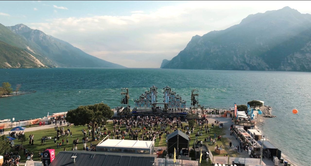 HORIZON FESTIVAL LA DOLCE RIVA NIGHT La location (1) W