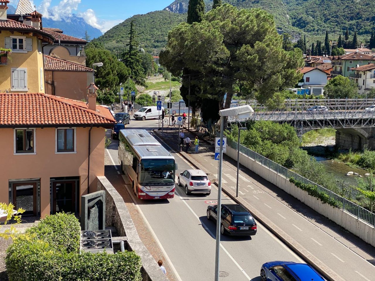 IMG-20260604 prove traffico passerelle ponte arco (4)