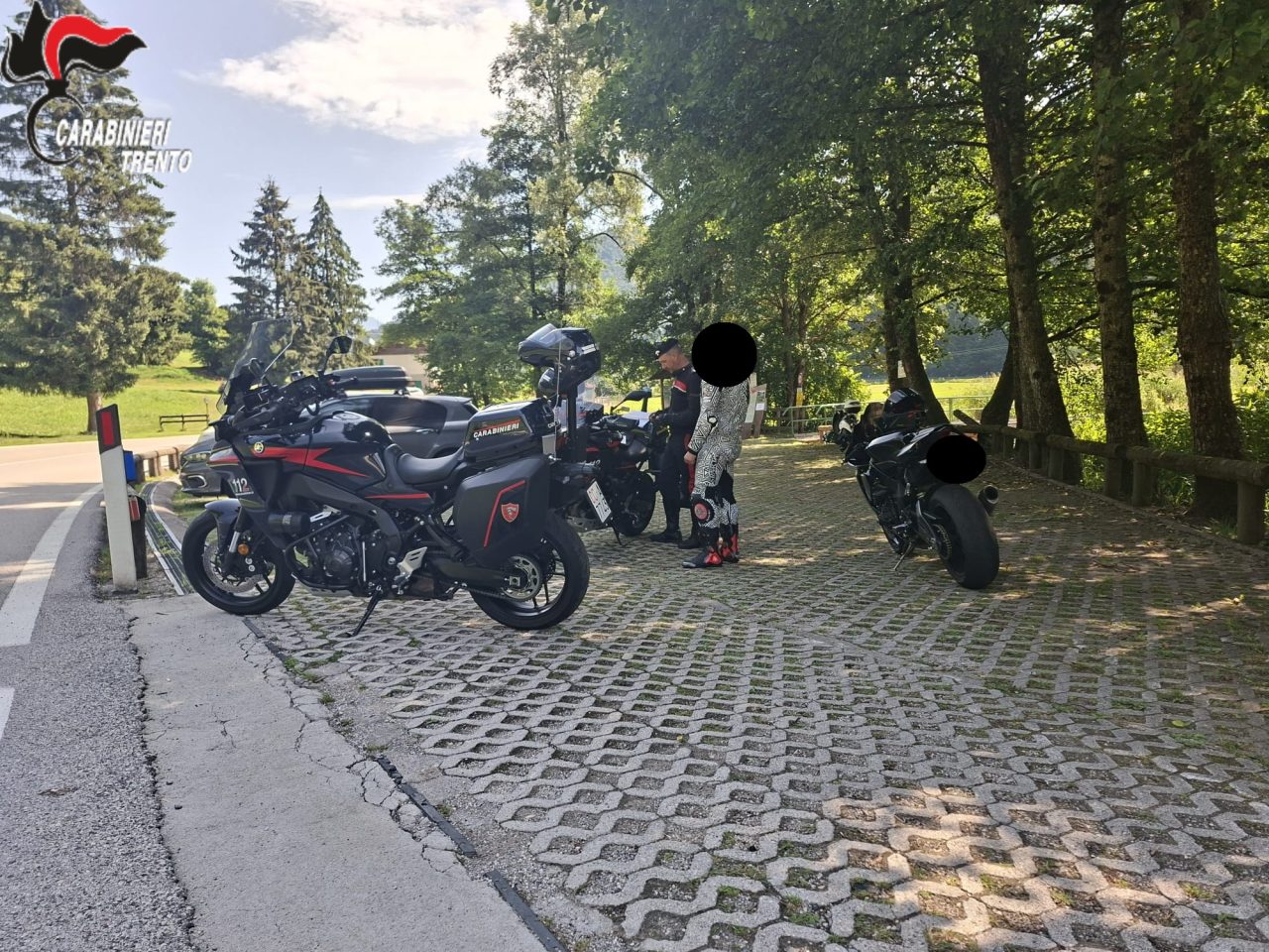 CARABINIERI MOTO (1)