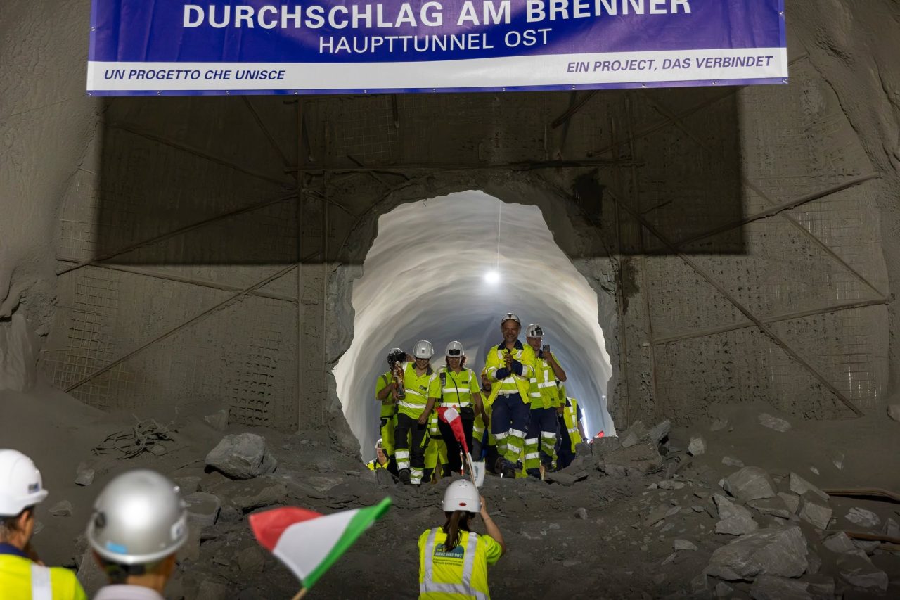 abbattuto l’ultimo diaframma delle due canne principali della Galleria di Base del Brennero