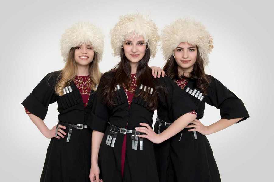 trio mandilli