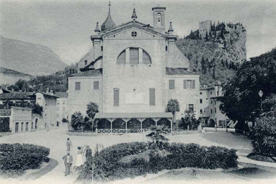 CHIESA COLLEGIATA ARCO STORICHE (1)