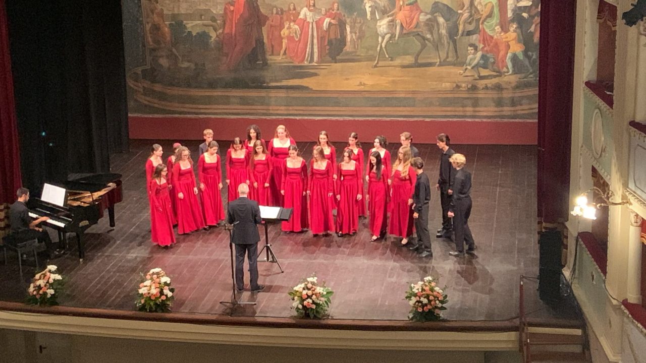 Gruppo Vocale Garda Trentino Arezzo Teatro Petrarca
