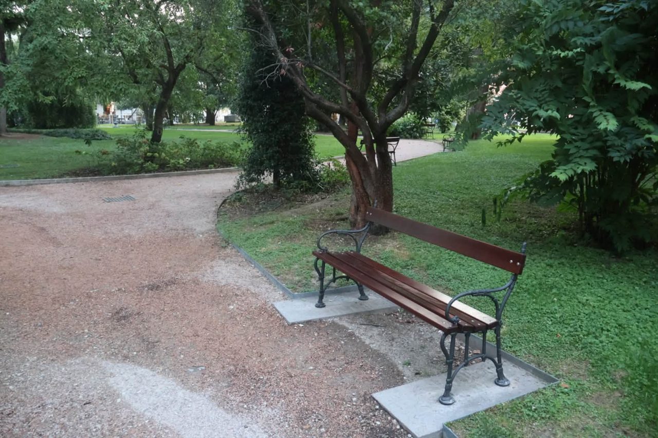 arco nuove panchine giardini storici set26