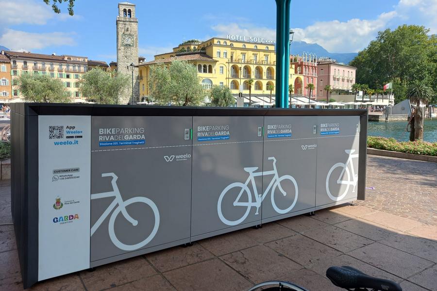 bike parking 01