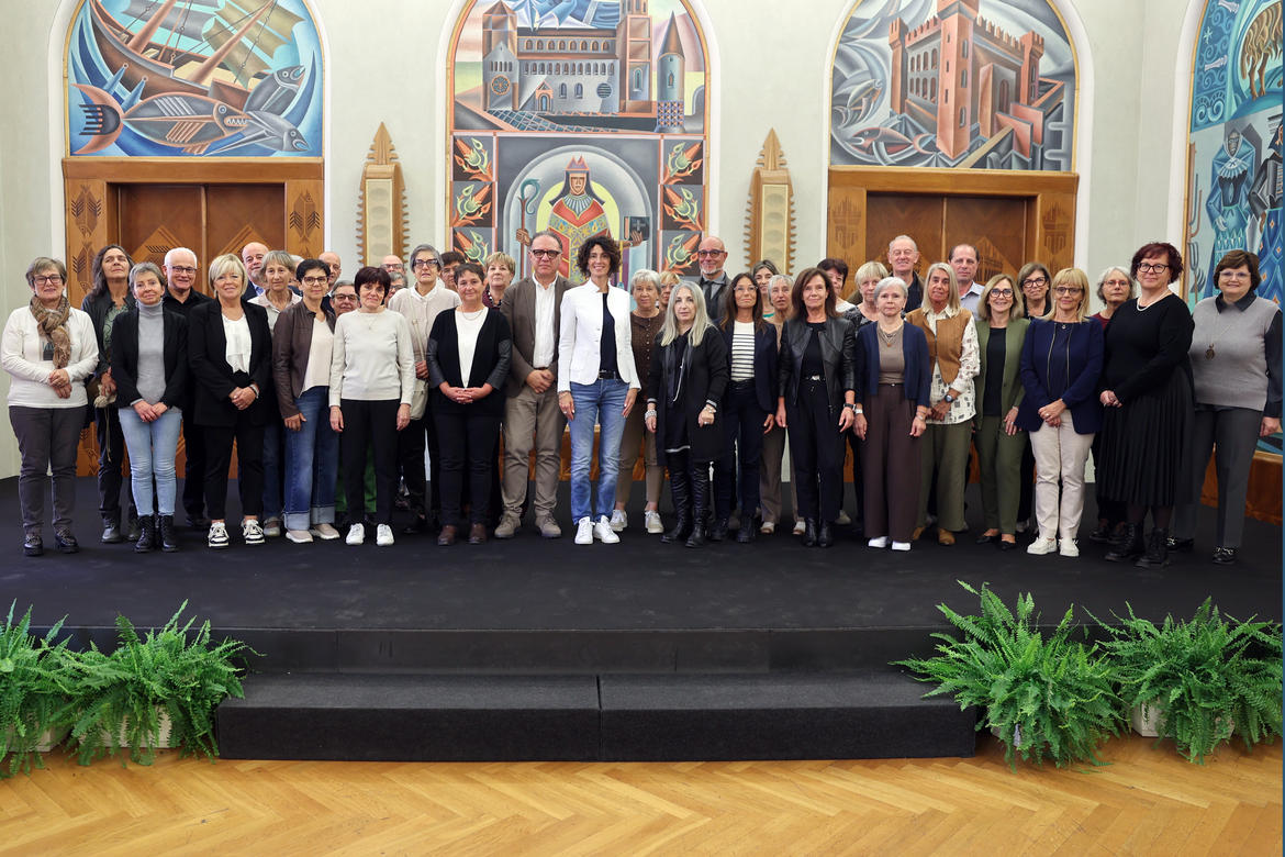 Saluto-pensionati-mondo-scuola_imagefullwide